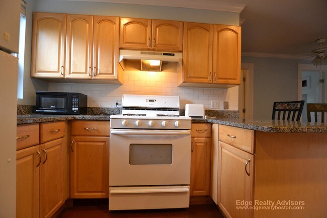 Photo - 49 Fairbanks St Unit 1