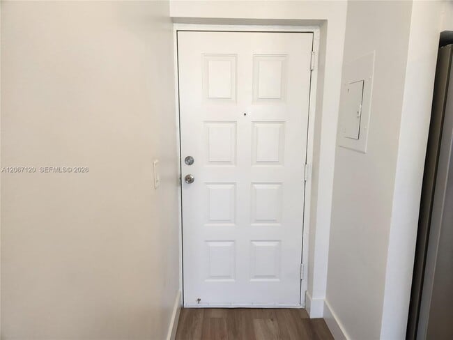 Photo - 8075 NW 7th St Unidad 420
