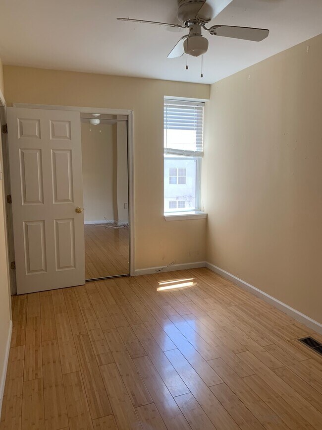 Photo - 1849 Willington St Unit 2