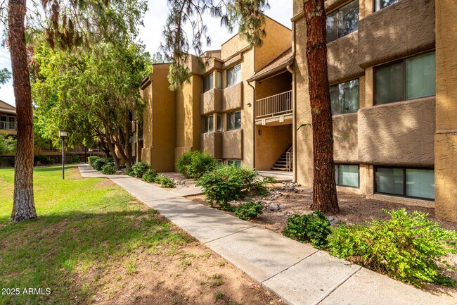 Photo - 18811 N 19th Ave Unidad 2017