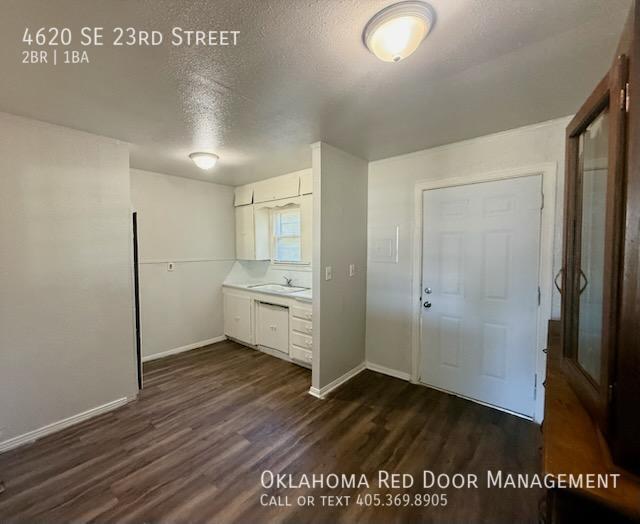 Photo - 4620 SE 23rd St