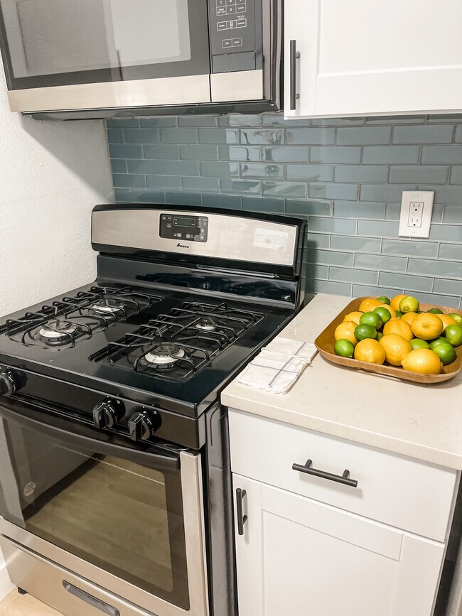 Gas Range - The James