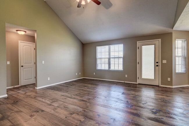 Photo - Beautiful 3-bedroom, 2-bath home in Republic with a 2-car garage.