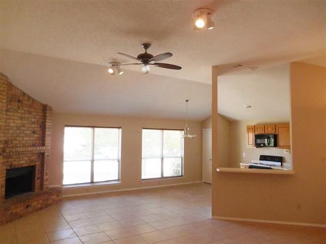 Photo - 10116 Bugle Dr