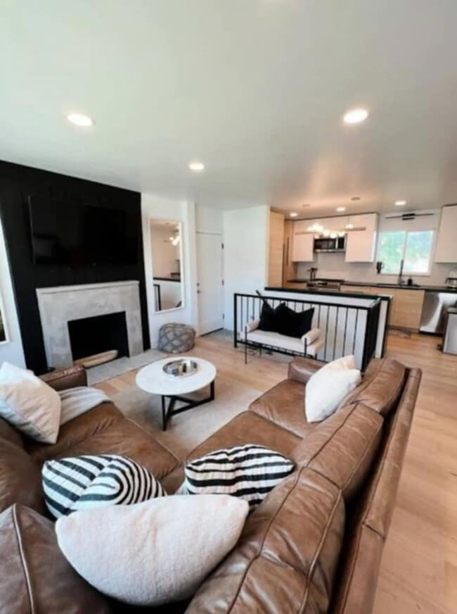 Photo - 2392 S 200 W Unit ID1266945P