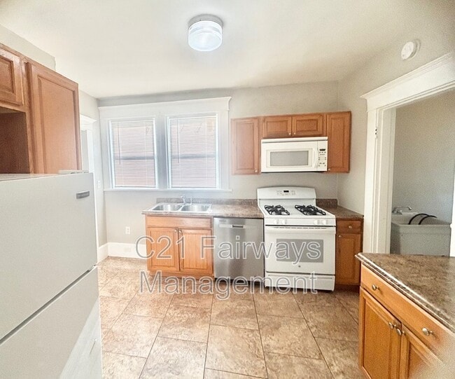 Photo - 732 Bay Ridge Ave