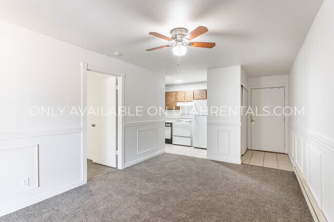 Photo - 4888 S Highland Cir