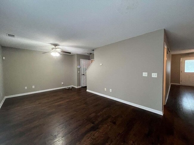 Photo - 1666 Mossberg Dr