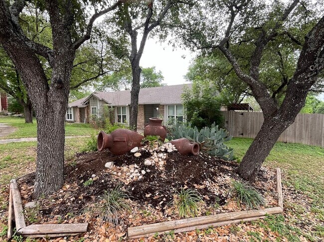 Photo - 4314 Moss Cave