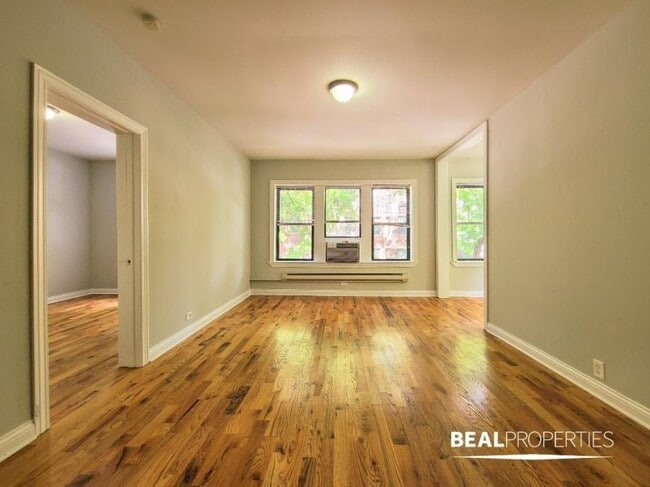 2 bedroom in CHICAGO IL 60613 - 2 bedroom in CHICAGO IL 60613 Unidad E2 Rental