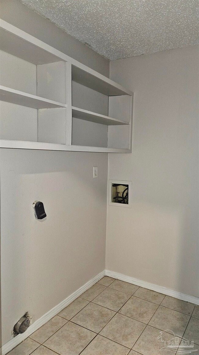 Photo - 7240 Hilburn Rd