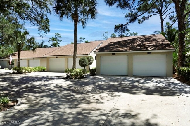 Photo - 15400 Cedarwood Ln Unit 204 (L)