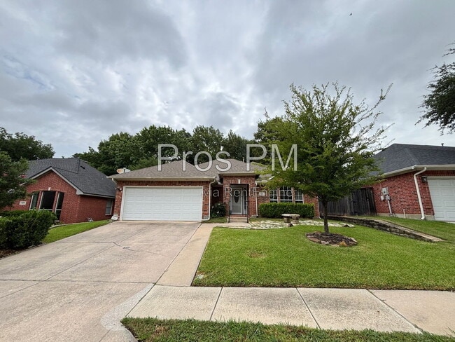 Building Photo - 2921 Meadow Glen Dr