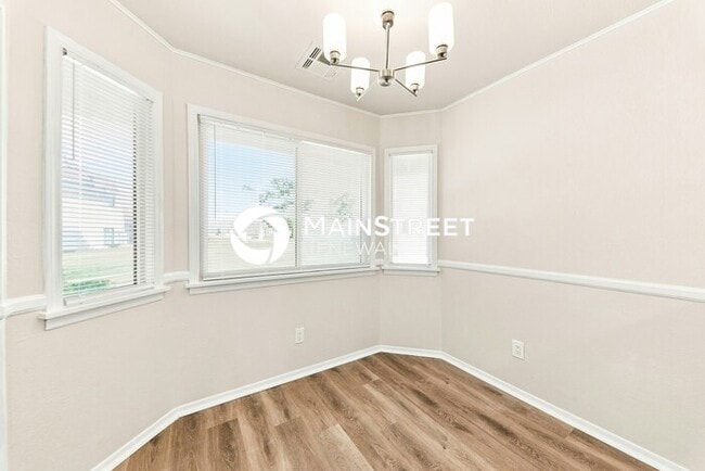 3 Bedroom Pet-Friendly Home in Phoenix, AZ with Main Street Renewal