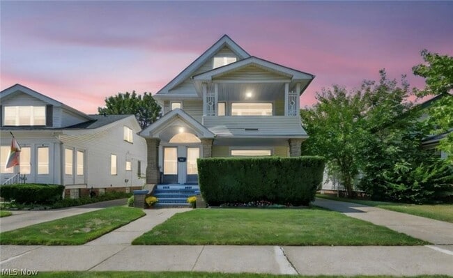 Photo - 3702 W 135th St