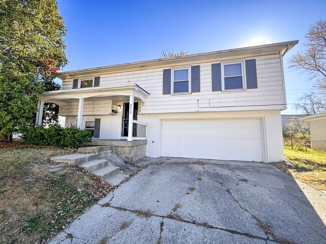 Building Photo - 8415 E 34th St