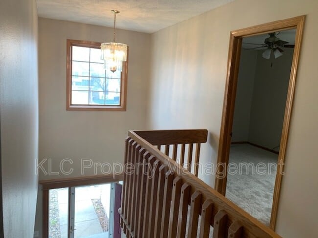 15417 Ridgeview Dr
