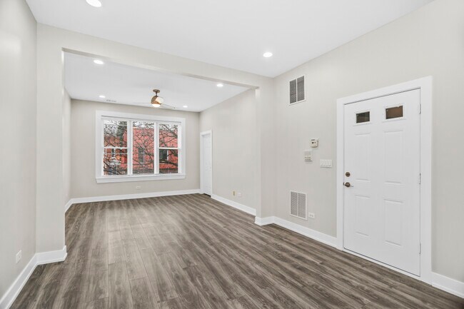 Photo - 2355 N Milwaukee Ave