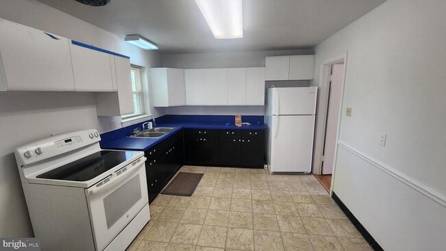 Photo - 3165 21st St N