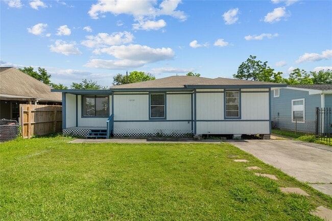 Photo - 10118 Norvic St House