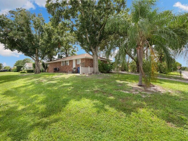 Photo - 2608 Constitution Blvd