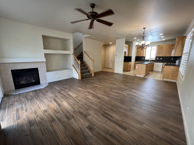North Merced: $2400 Two Story 4 Bedroom / ... - North Merced: $2400 Two Story 4 Bedroom / ... Apartamento