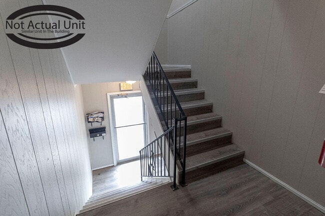 Building Photo - 3408 Balboa Ln Unit 26