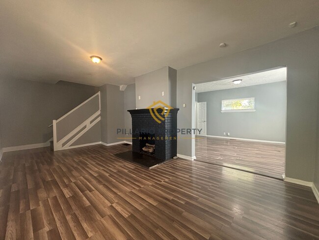Photo - $500 OFF MOVE-IN SPECIAL!! Located Minutes from Downtown and Children's Museum 3/1.5 Beauty!