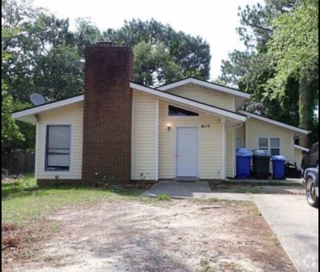 Building Photo - 615 Emerald Dr Rental