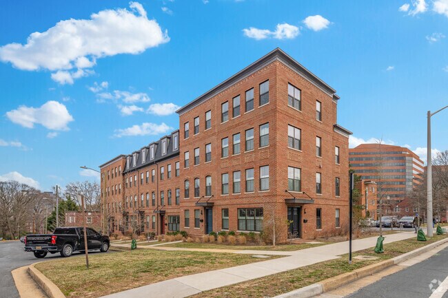 1731 N Veitch St - Veitch Place Townhomes