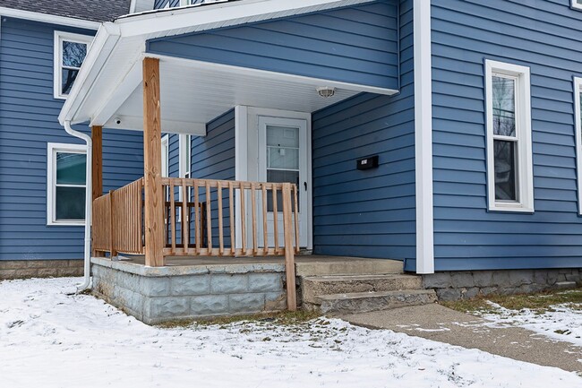 Photo - 301 Spencer St NE Townhome