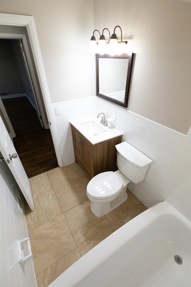 Photo - 701 9th St Condo Unit 2