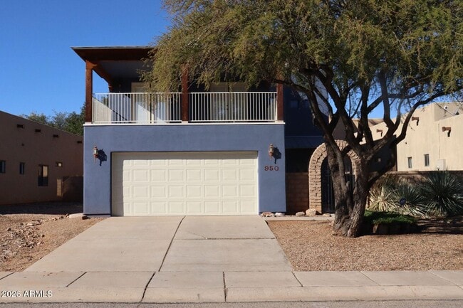 Photo - 950 Leonard Wood St