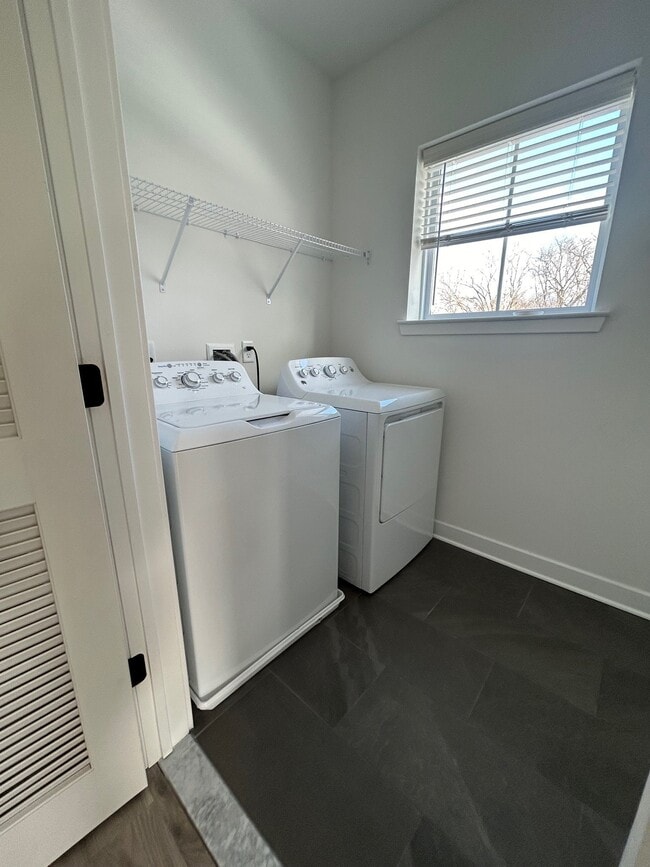 Laundry Room - Hanover Mills
