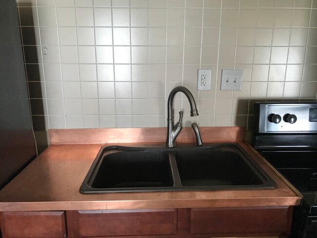 Photo - 2515 Eagle St