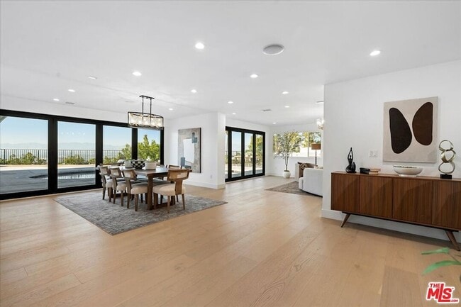 Photo - 15655 Castlewoods Dr