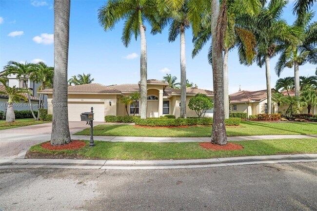 Photo - 896 Marina Dr