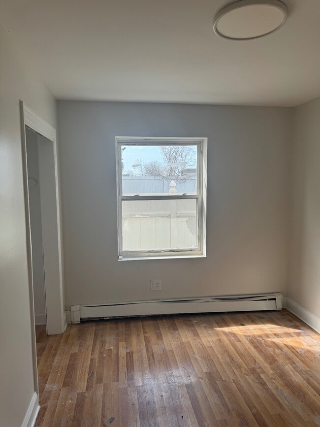 Photo - 557 Beach 47th St