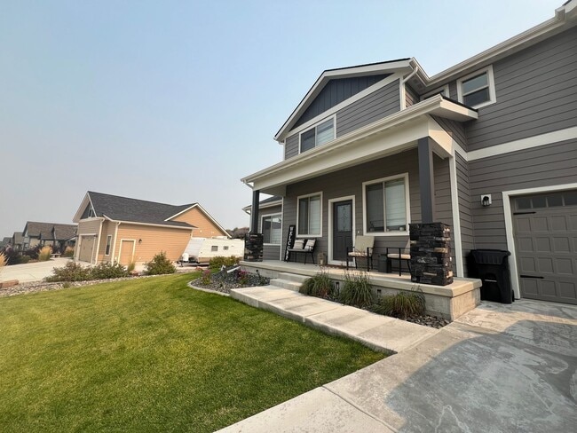 Photo - 4 Bed/2.5 Bath Newly Built Single Family Home in Mountain View Meadows W/ Big attached Garage!