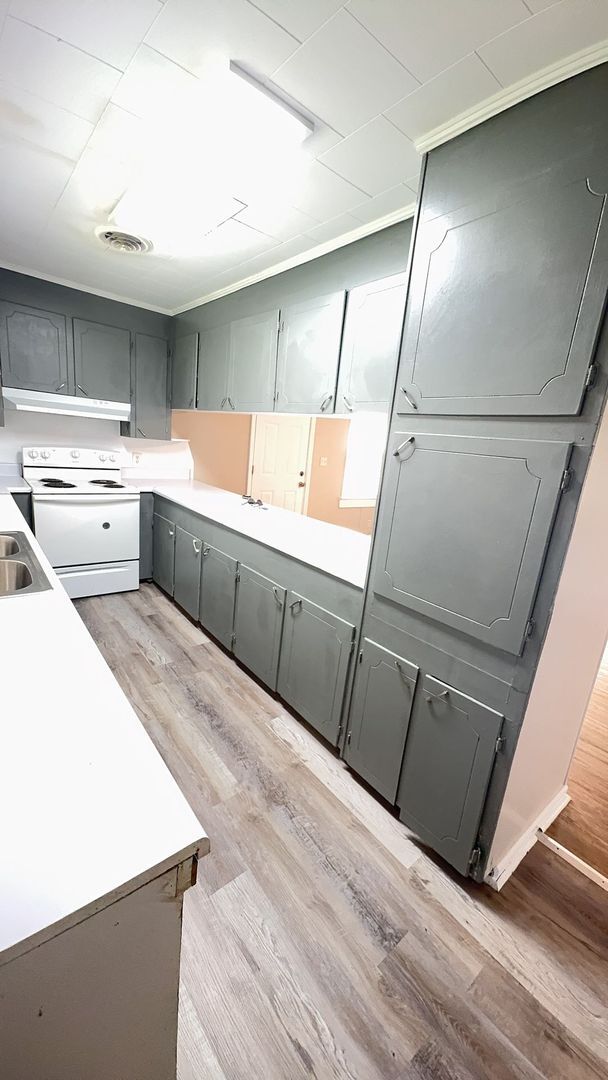 Photo - 104 Glenn St