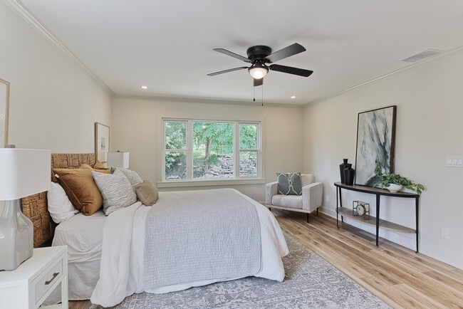 Photo - 607 Riverwood Pl