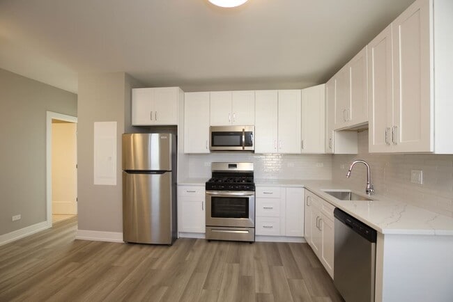 Photo - 3930 N Janssen Ave Unit N3