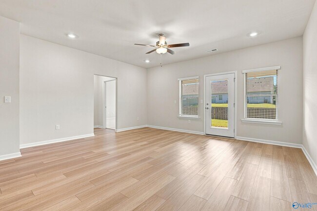 231 Paca Ln