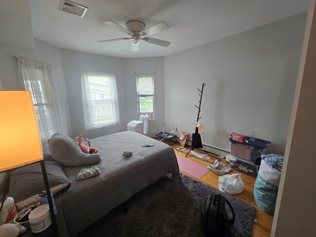 Photo - 18 Raymond St