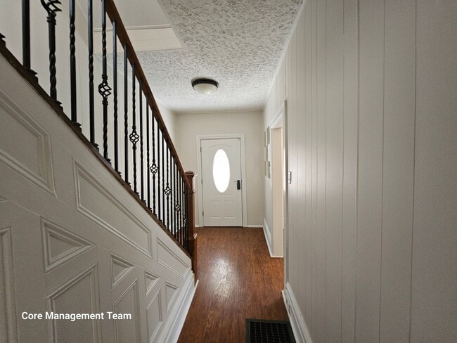 Photo - Amazing 4 bedroom 1 bath home in Avalon