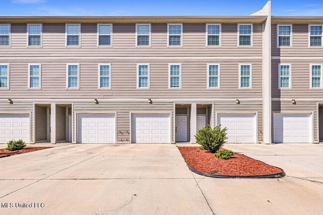 Photo - 103 E Orchard Loop