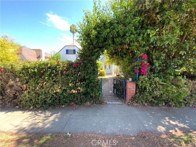 Photo - 122 E Linda Vista Ave