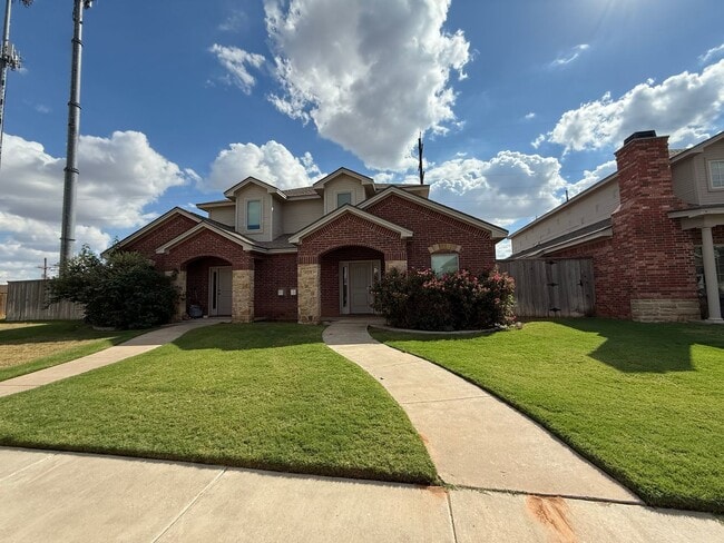 Building Photo - 4413 106th St Unit B