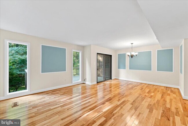 Photo - 2224 Glencourse Ln