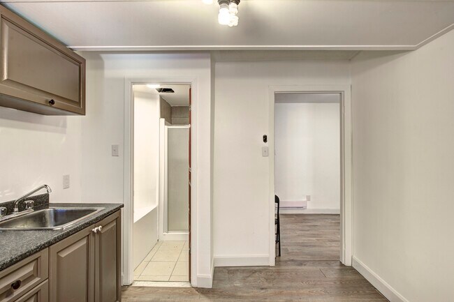 Photo - 5651 Boul Henri-Bourassa E Unit 2